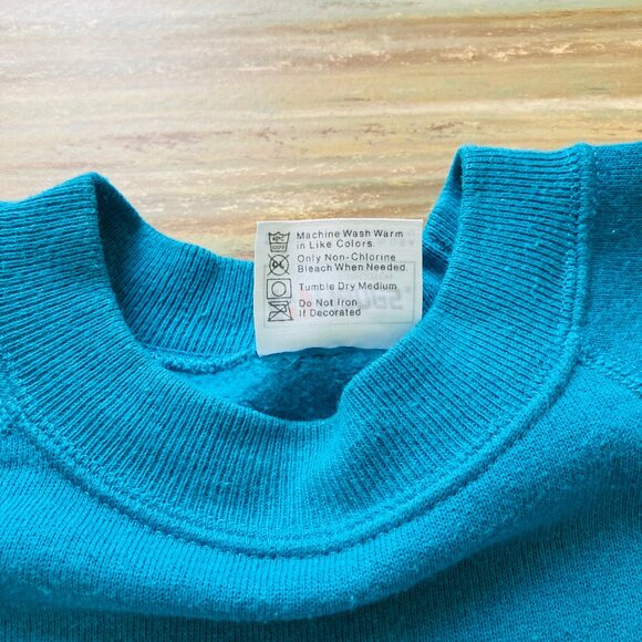 Alaska Baby Seal Sweatshirt Top Vintage 90s Puff Print Blue Made in USA - Picture 6 of 8